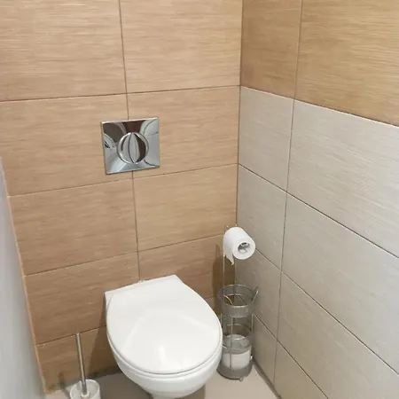 Pokoje Targowek * Varşova