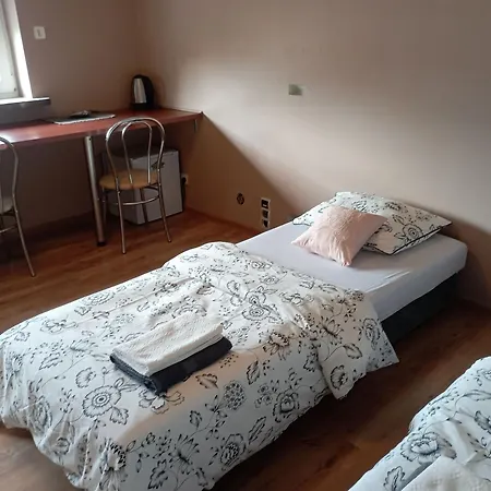 Pokoje Targowek Szálloda