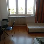 מלון Pokoje Targowek ורשה