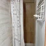Pokoje Targowek מלון *
